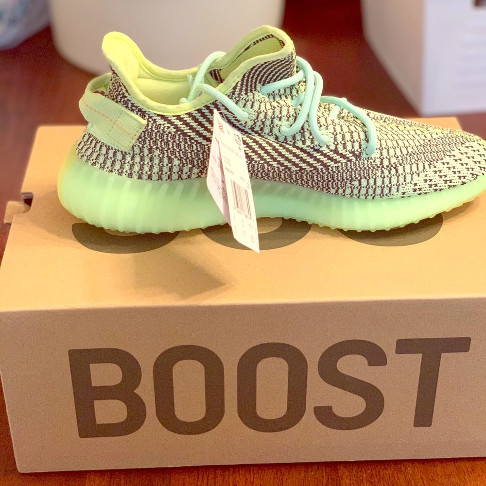 Yeezy Boost 350 V2